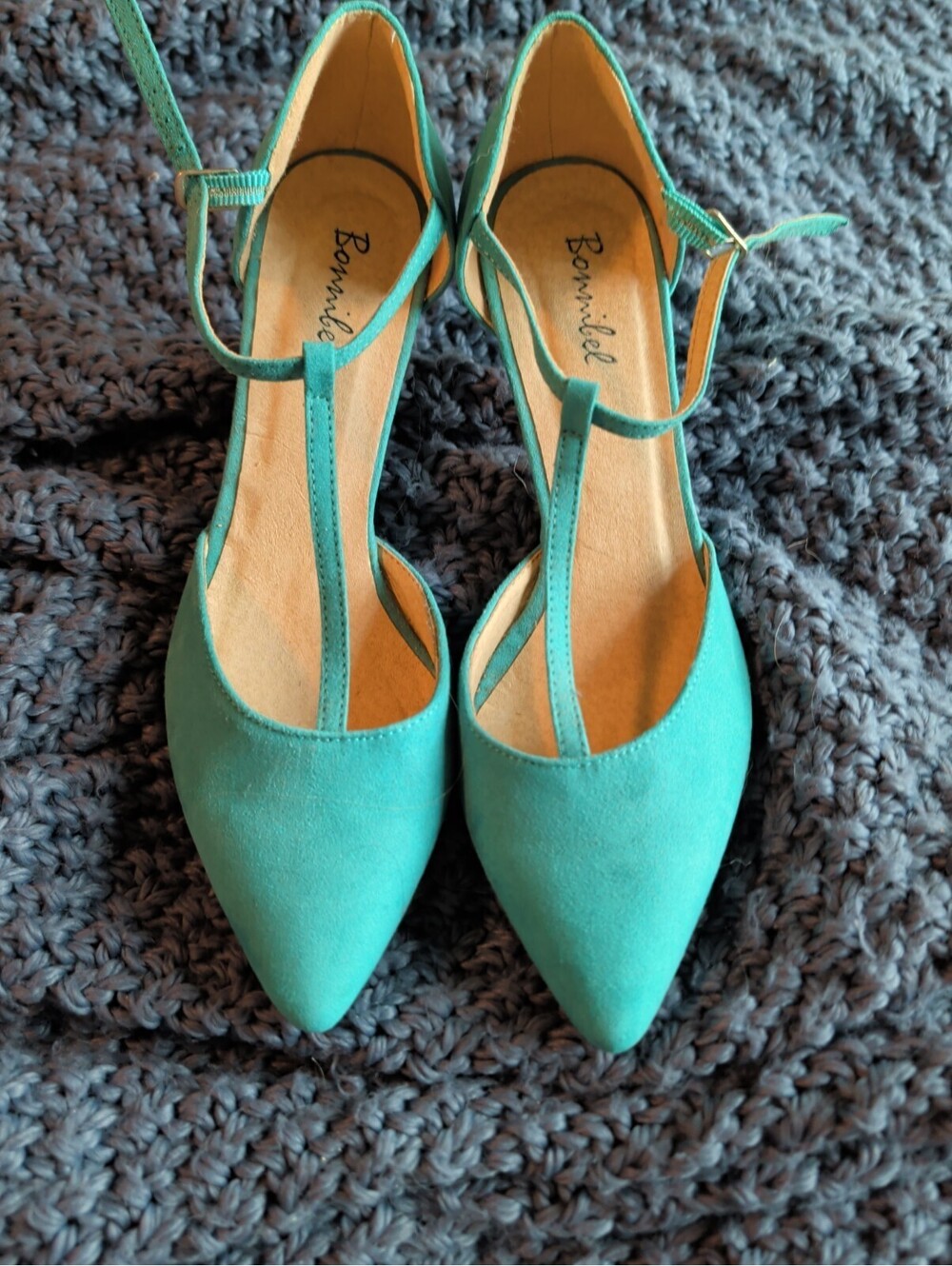 Bonnibel Women's Green T Strap Pumps Size 8.5